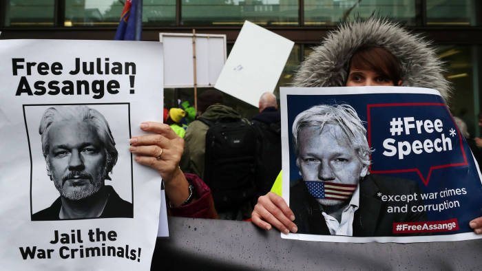 “Faulty Source” Says Trump to Pardon Bitcoiner Julian Assange