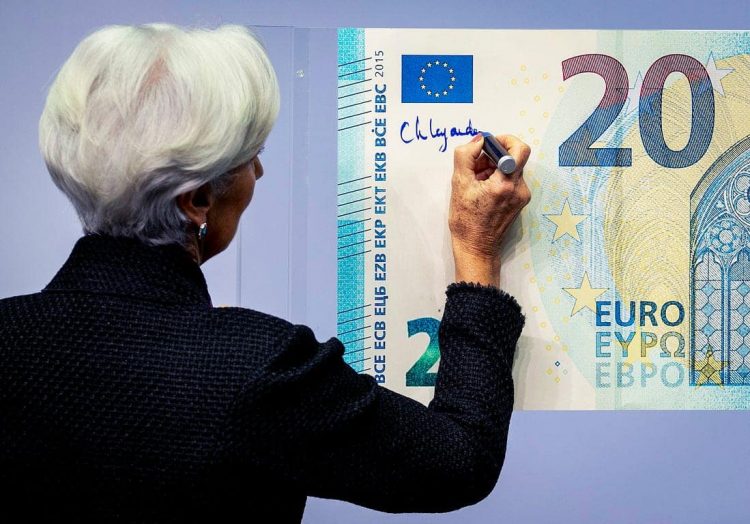 Legard fiating euros by hand signature