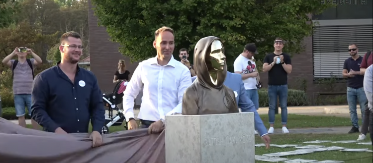 Satoshi Nakamoto Statue, Budapest, Sep 2021