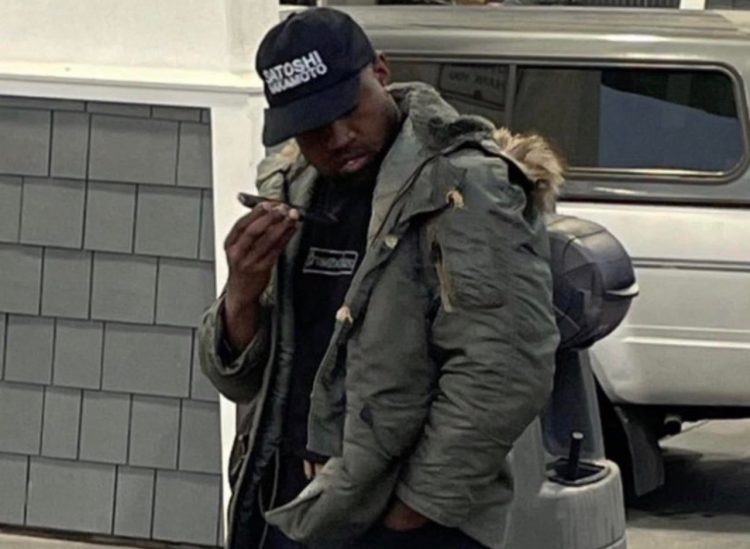 Kanye West wearing a Satoshi Nakamoto hat, Oct 2022
